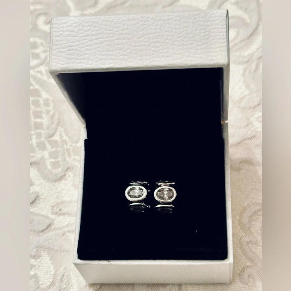 Pandora Clear Oval Lights Charms 🤍 - Picture 2 of 5